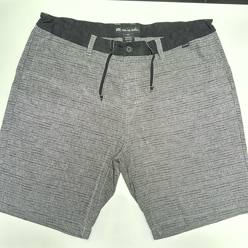 Men’s Travis Matthew Swim Shorts Size 40